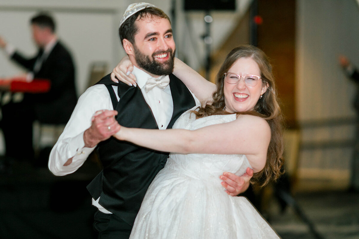 Eliana-Melmed-Photography-Chicago-LosAngeles-Jewish-WeddingPhotography-DInnerSpeeches-00119