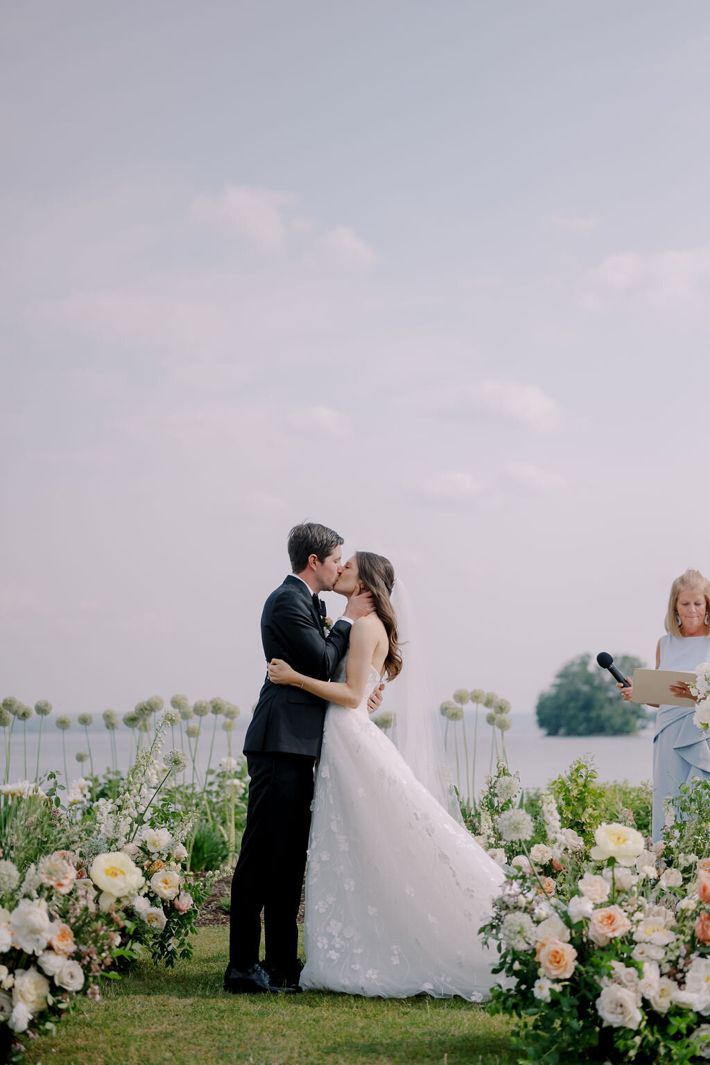 Lake-House-On-Canandaigua-Wedding-Ceremony-Verve-Event-Co-Finger-Lakes-New-York-Wedding-Planner (8)