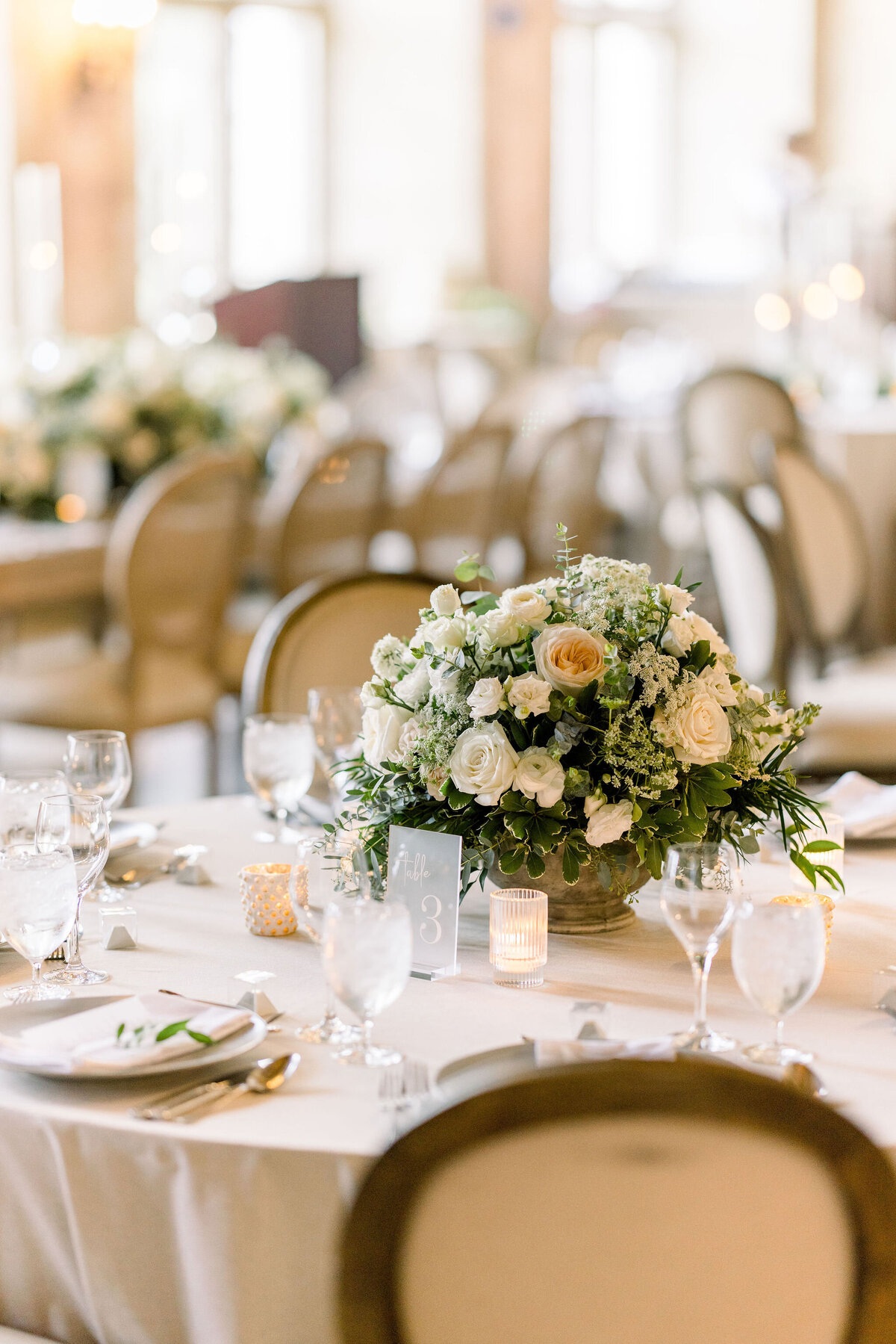 Banff-Fairmont-Springs-Wedding-Reception-Floral-Centerpieces