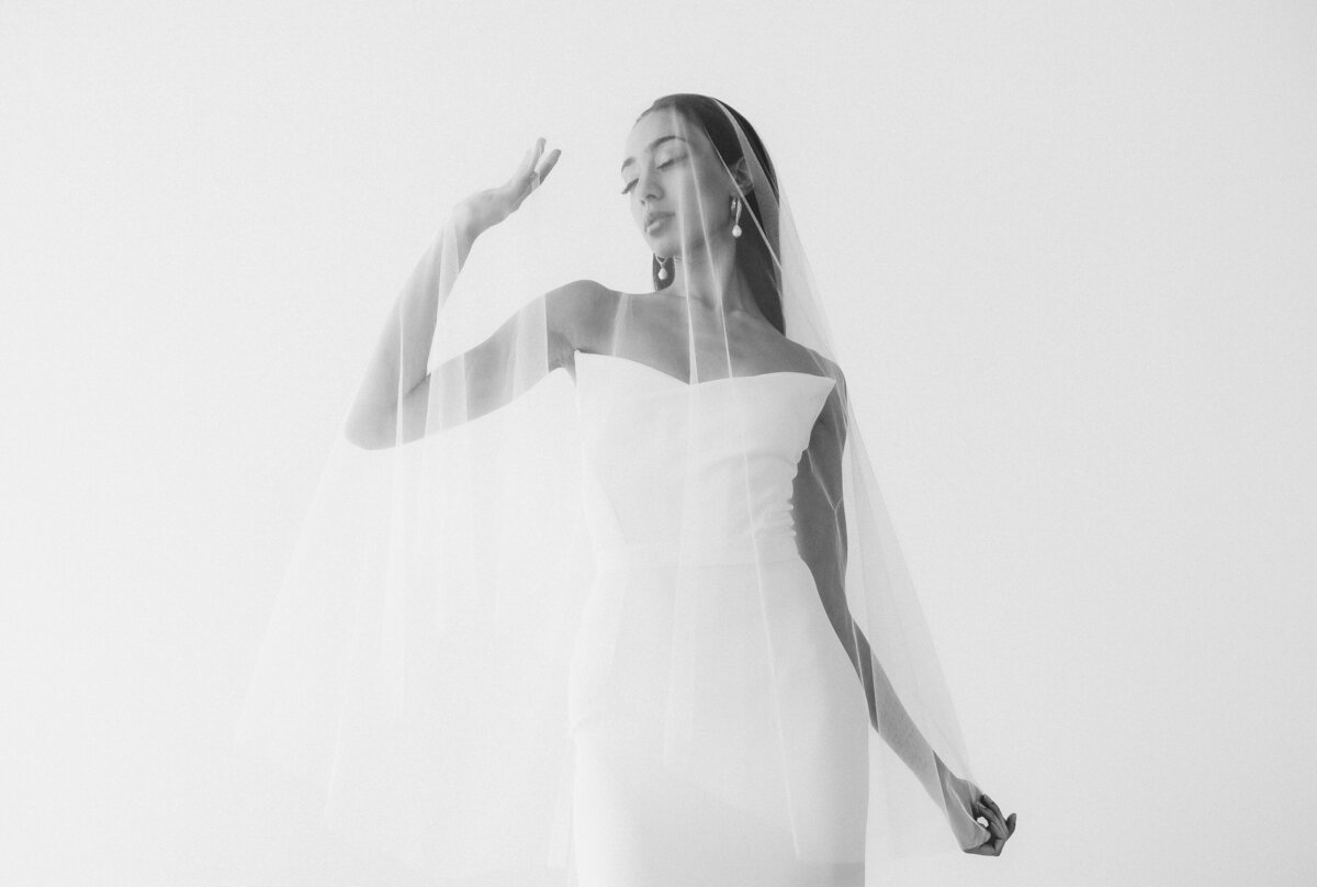 The-Modern-Bride-Lookbook-2022-Sandra-Monaco-Photography-440