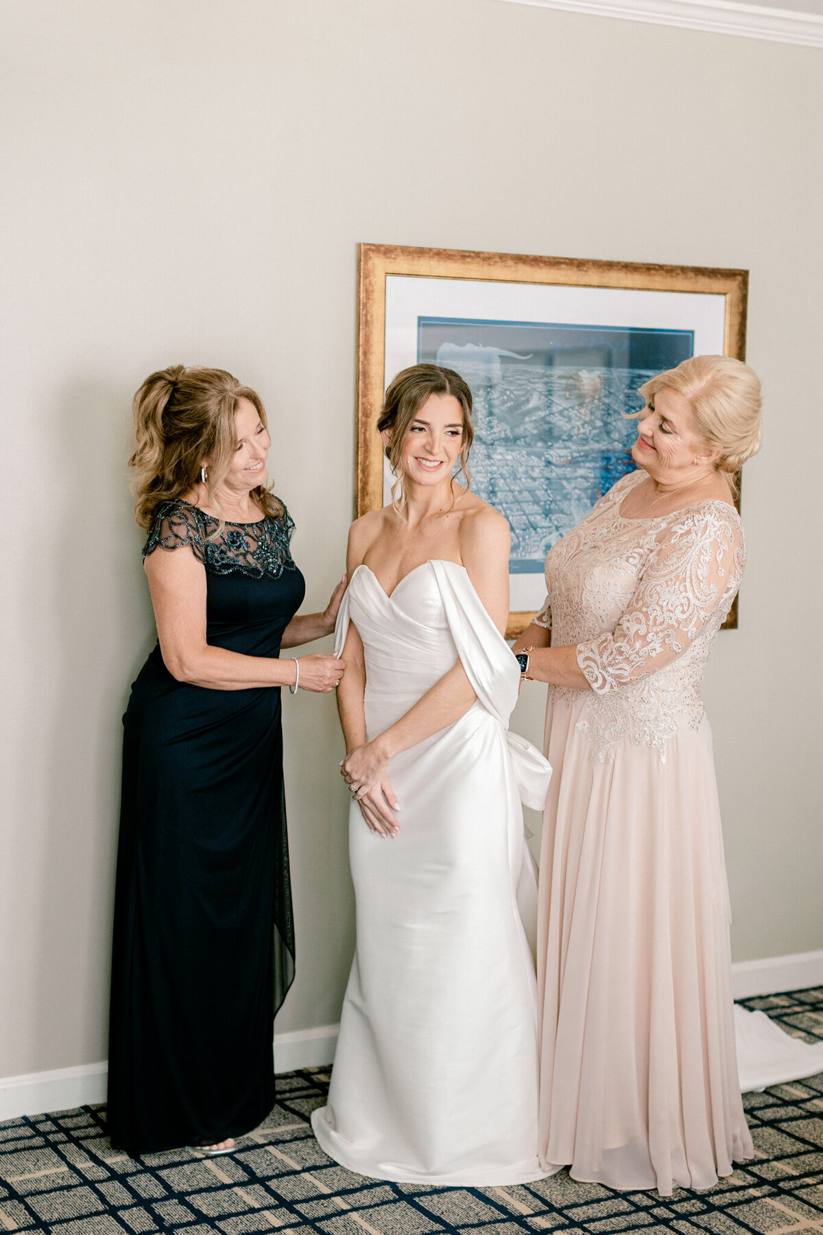 Virginia & Michael's Wedding at the Adolphus Hotel | Dallas Wedding Photographer | Sami Kathryn Photography-28