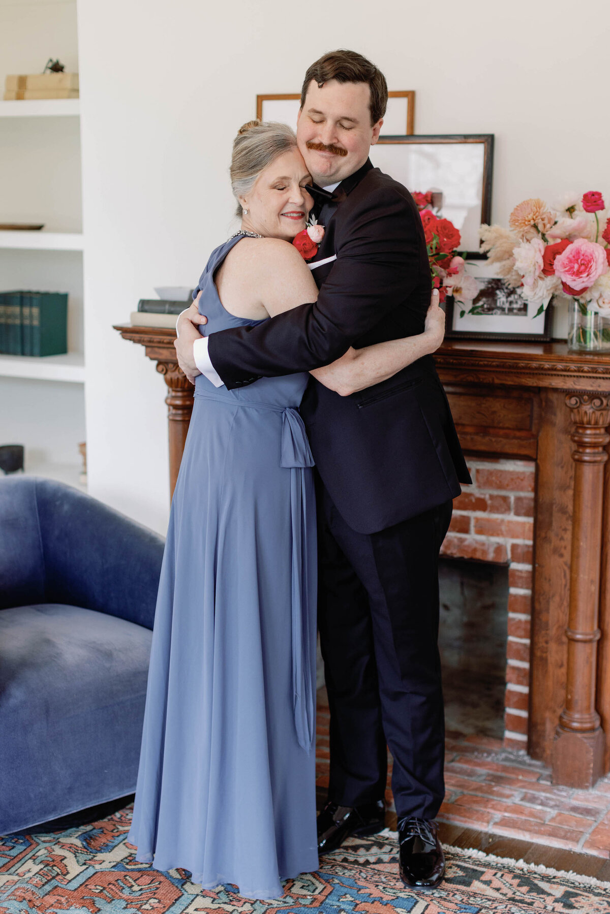 mother-of-the-groom-with-groom-austin-texas