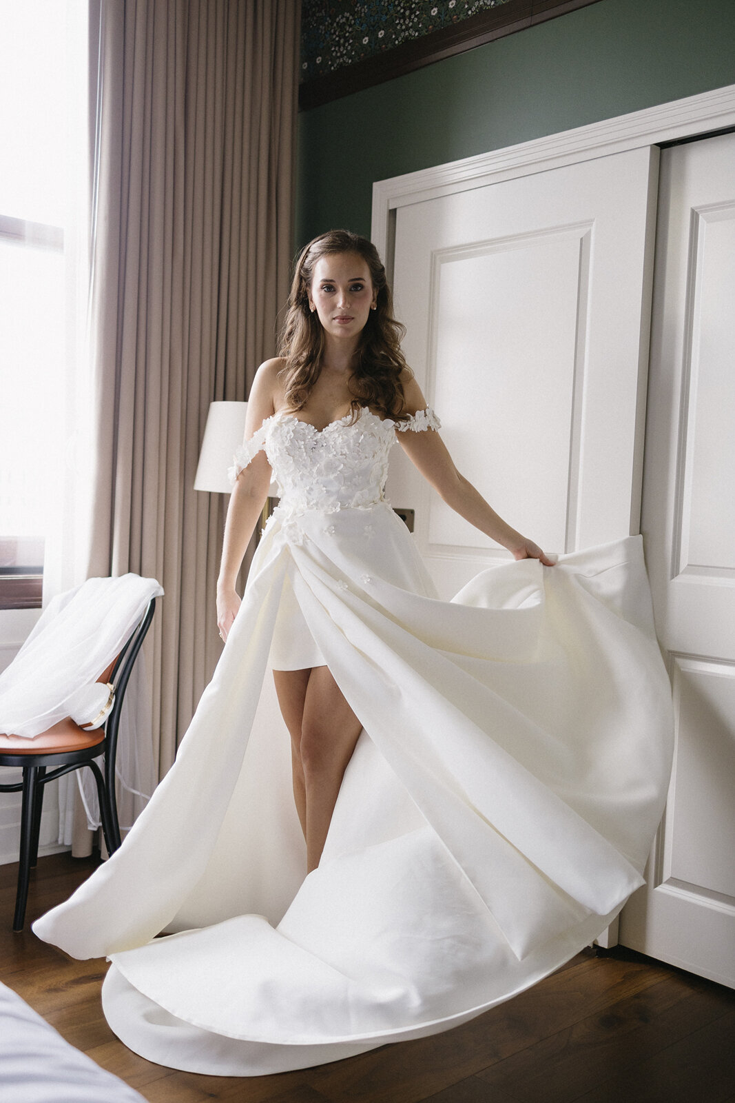 timeless-bridal-morning-whitney-hotel-detroit