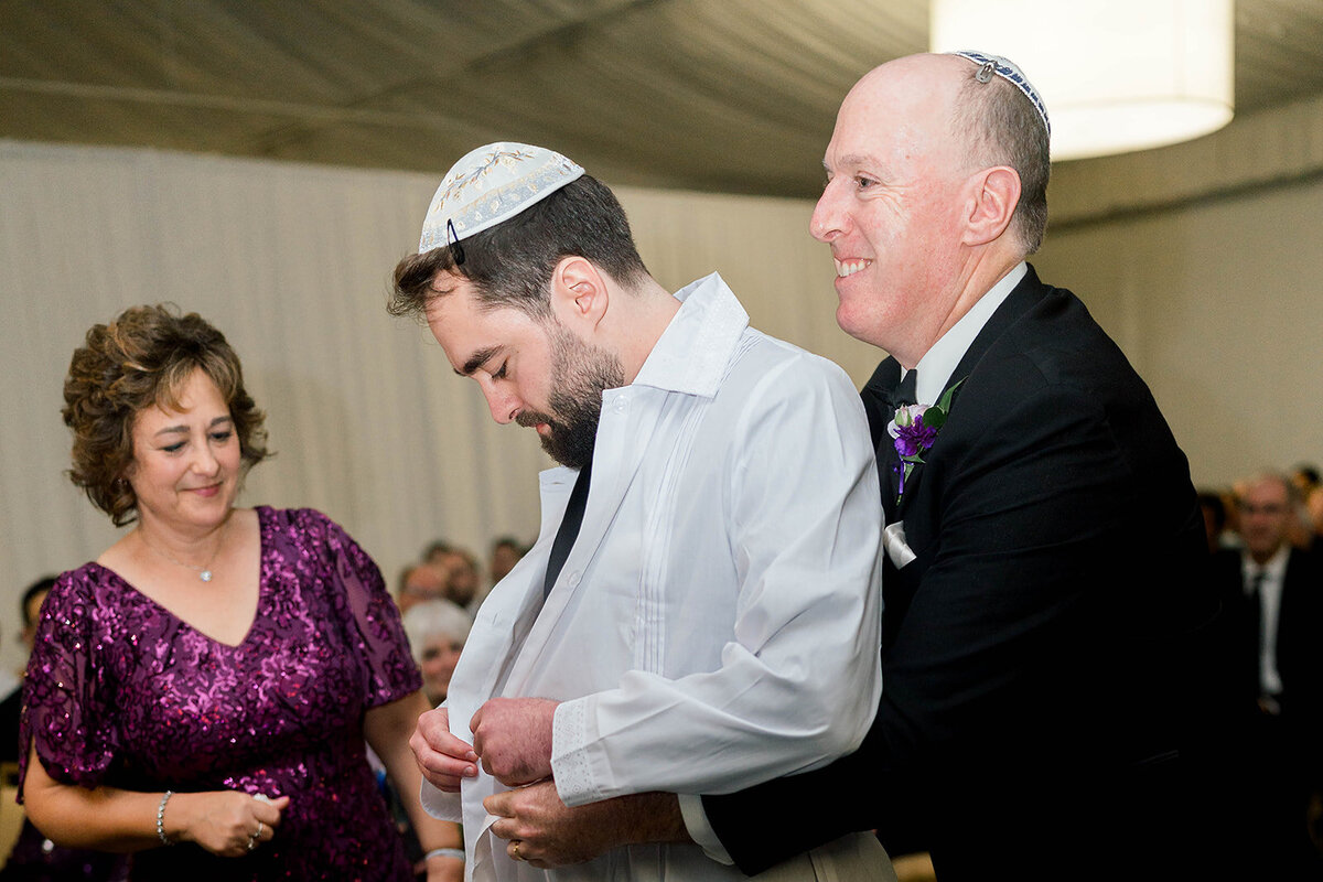 Eliana-Melmed-Photography-Chicago-LosAngeles-Jewish-WeddingPhotography-Chuppah-00067