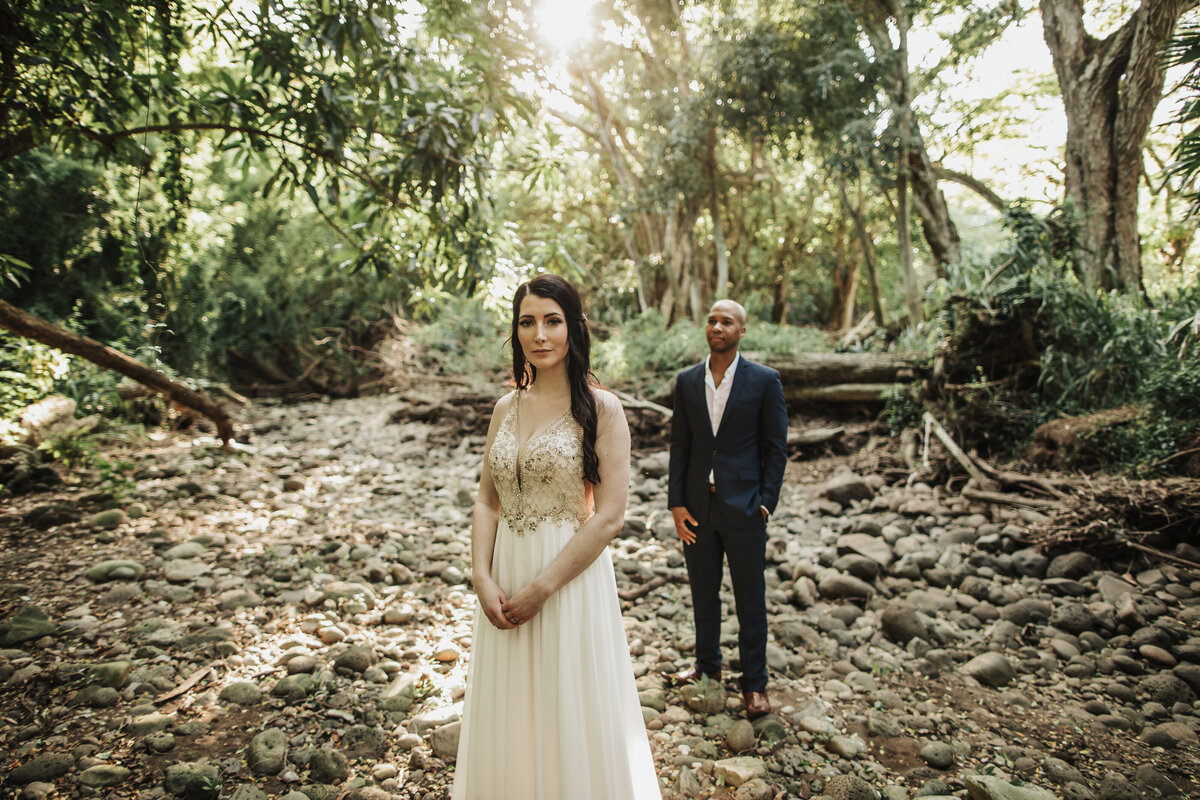 Sweet and intimate maui elopement