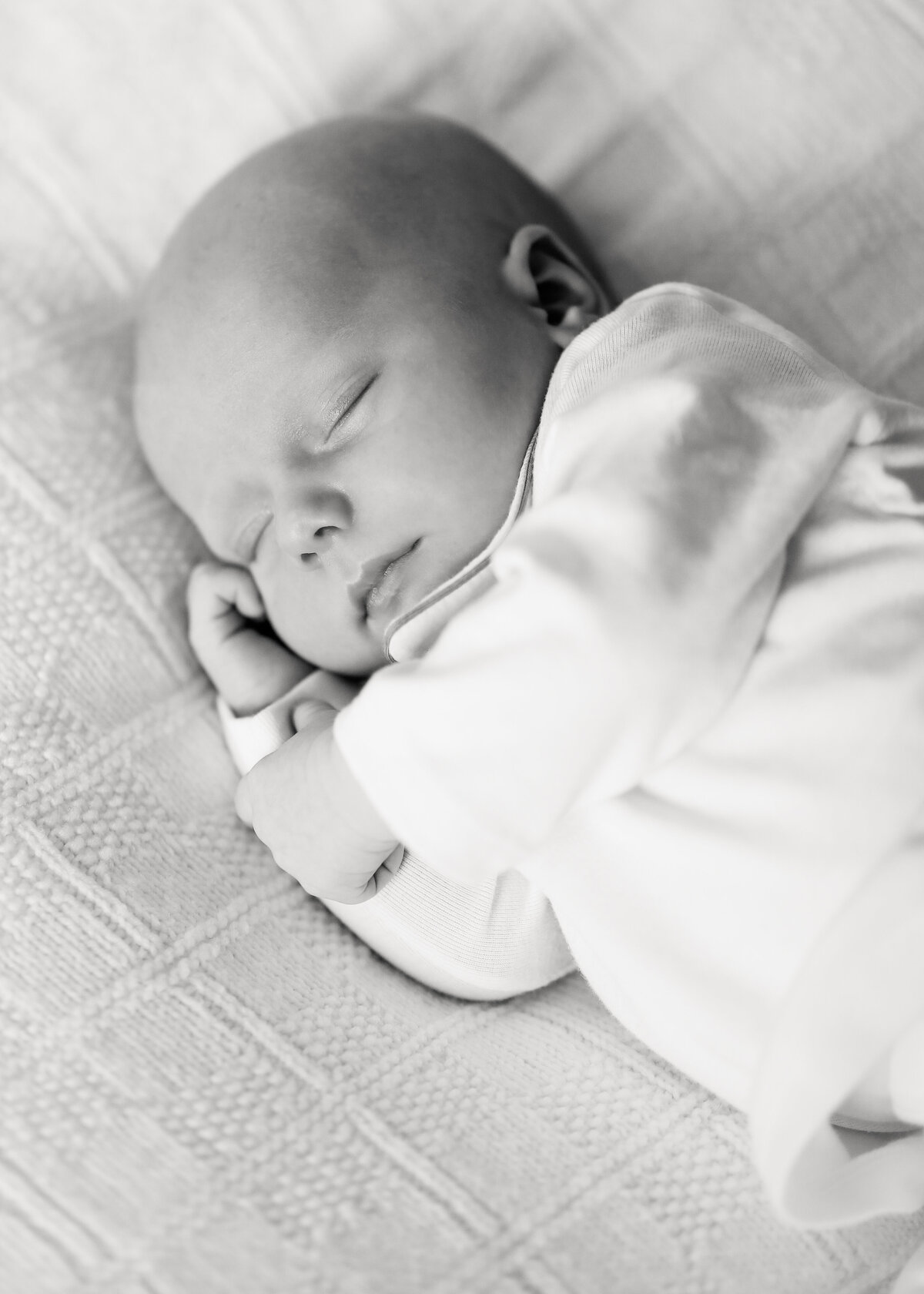 Vanessa is an experienced baby photographer who covers the area of Haslemere, Godalming, Guildford and Cranleigh