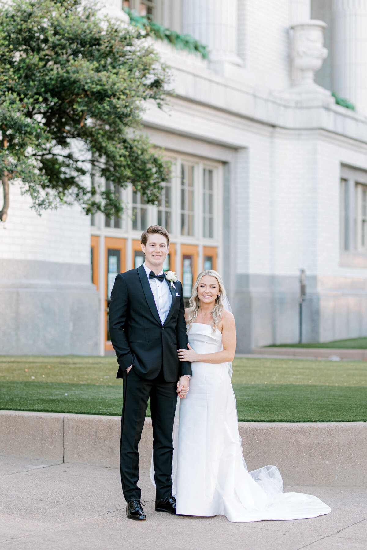 Madison & Michael's Wedding at Union Station | Dallas Wedding Photographer | Sami Kathryn Photography-9
