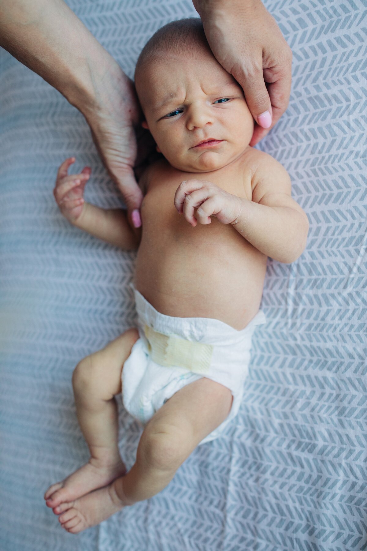 In-Home-Lifestyle-Newborn-Photos-Milwaukee5