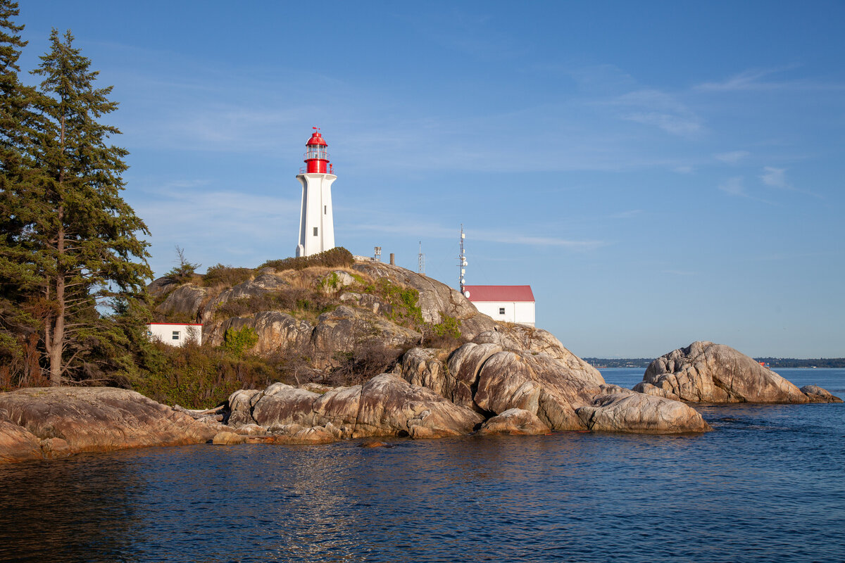 west-vancouver-lighthouse-wedgewood-ventures