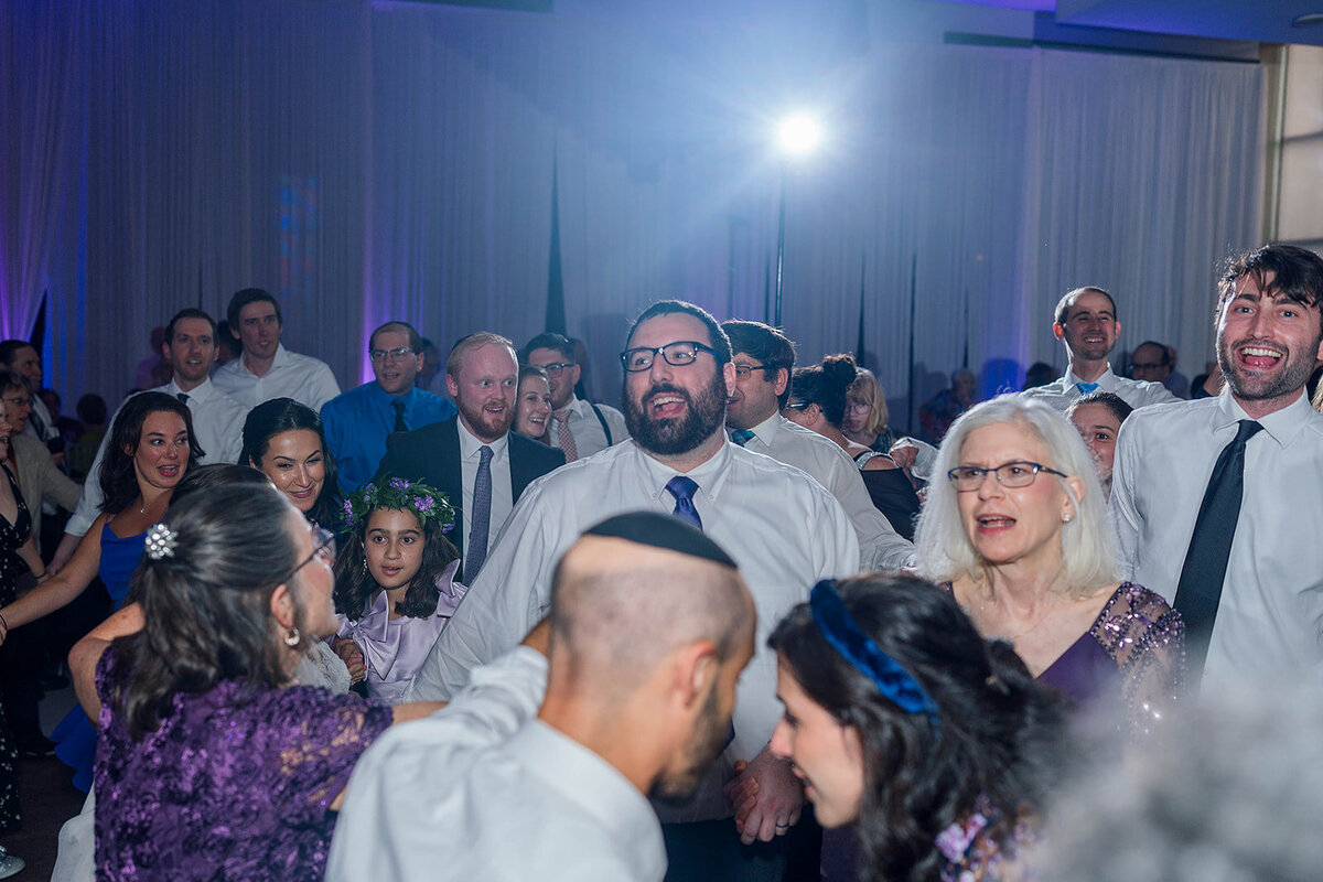 Eliana-Melmed-Photography-Chicago-LosAngeles-Jewish-WeddingPhotography-ElianaSklar-Simcha-00010