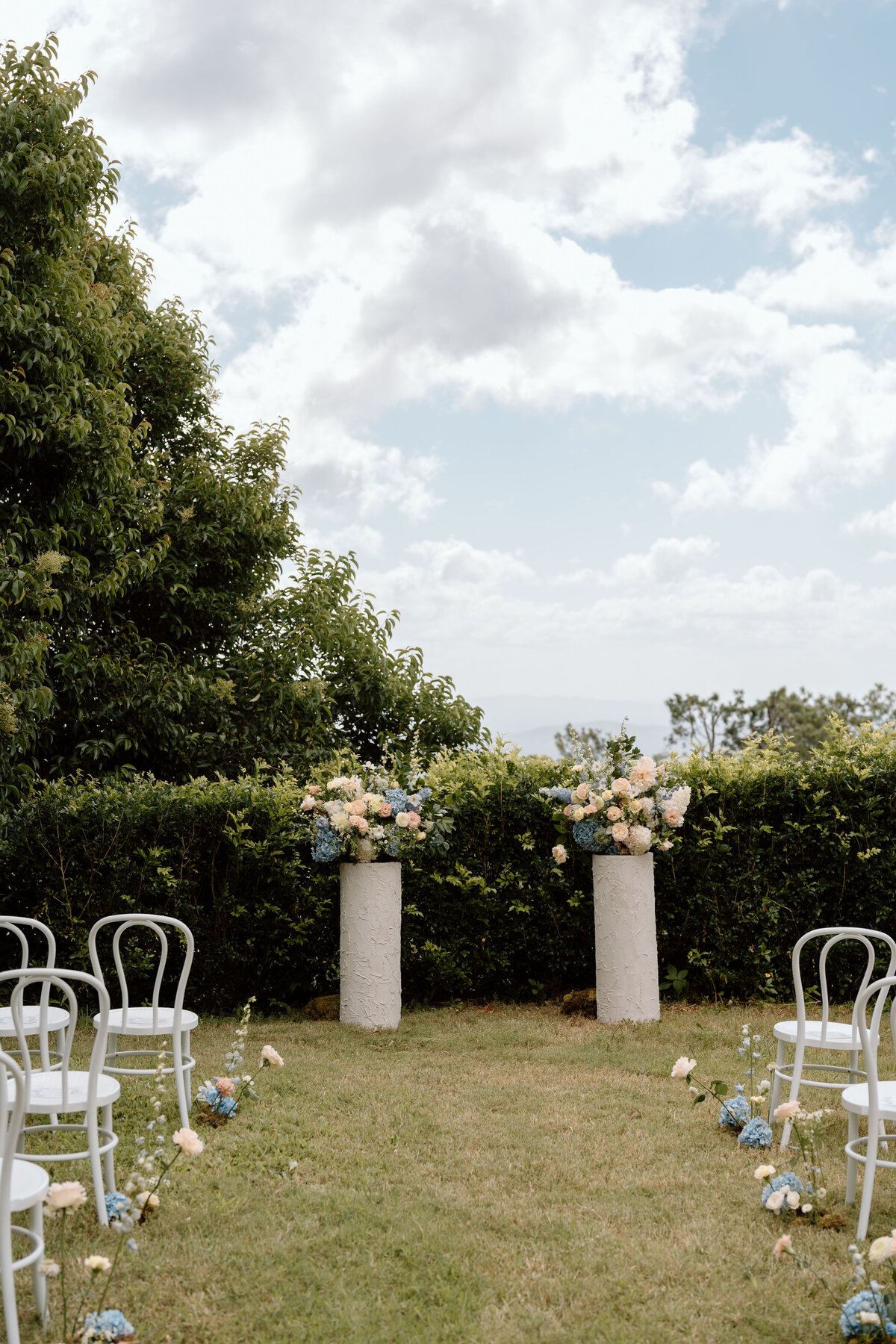 Bee's Blossoms Floral Studio Gold Coast Australia Florist Wedding Event Floral Design Flower Workshops Retail Deliveries Belle Clark Whimsical Romantic Lush Flowers Wedding Bouquets Centerpieces Whitney&Terrell-93