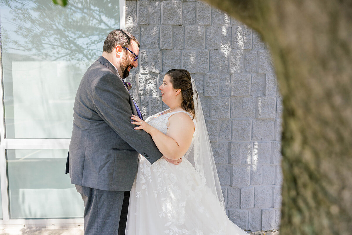 Eliana-Melmed-Photography-Chicago-LosAngeles-Jewish-WeddingPhotography-ElianaSklar-FirstLook-00095