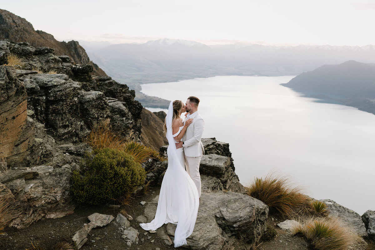 Melissa Clark Photography - Queenstown Wedding Photographer - Eunice & Robbie - Queenstown wedding shoot-309