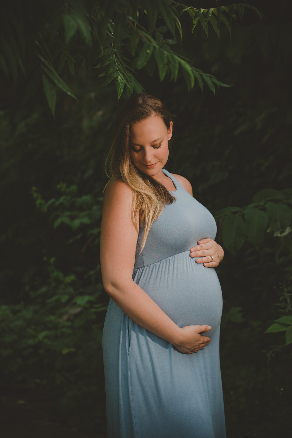 luxury maternity photography in east TN