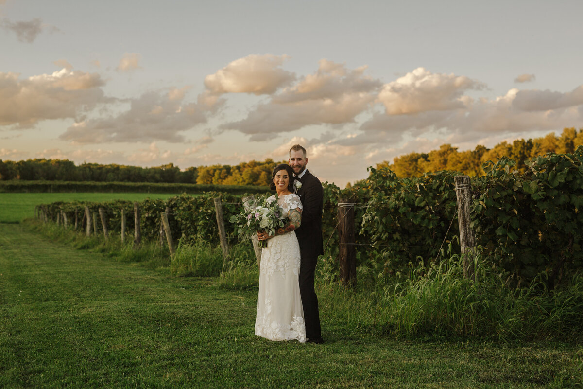 NortheastOhioWeddingPhotographer-RunningHorseFarm-Nikki&Tom-0625-2