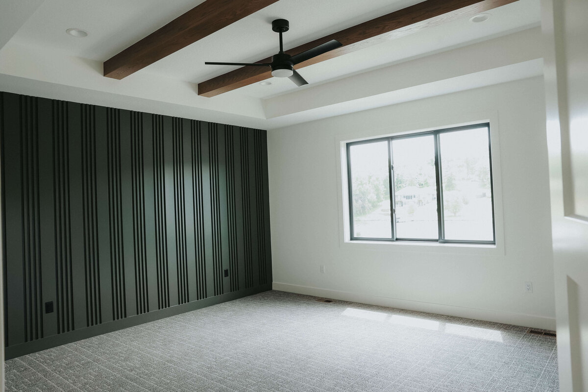 4171-Bedroom-Panora-Central-Iowa-Custom-Home-JRL-Builders-E23A3690