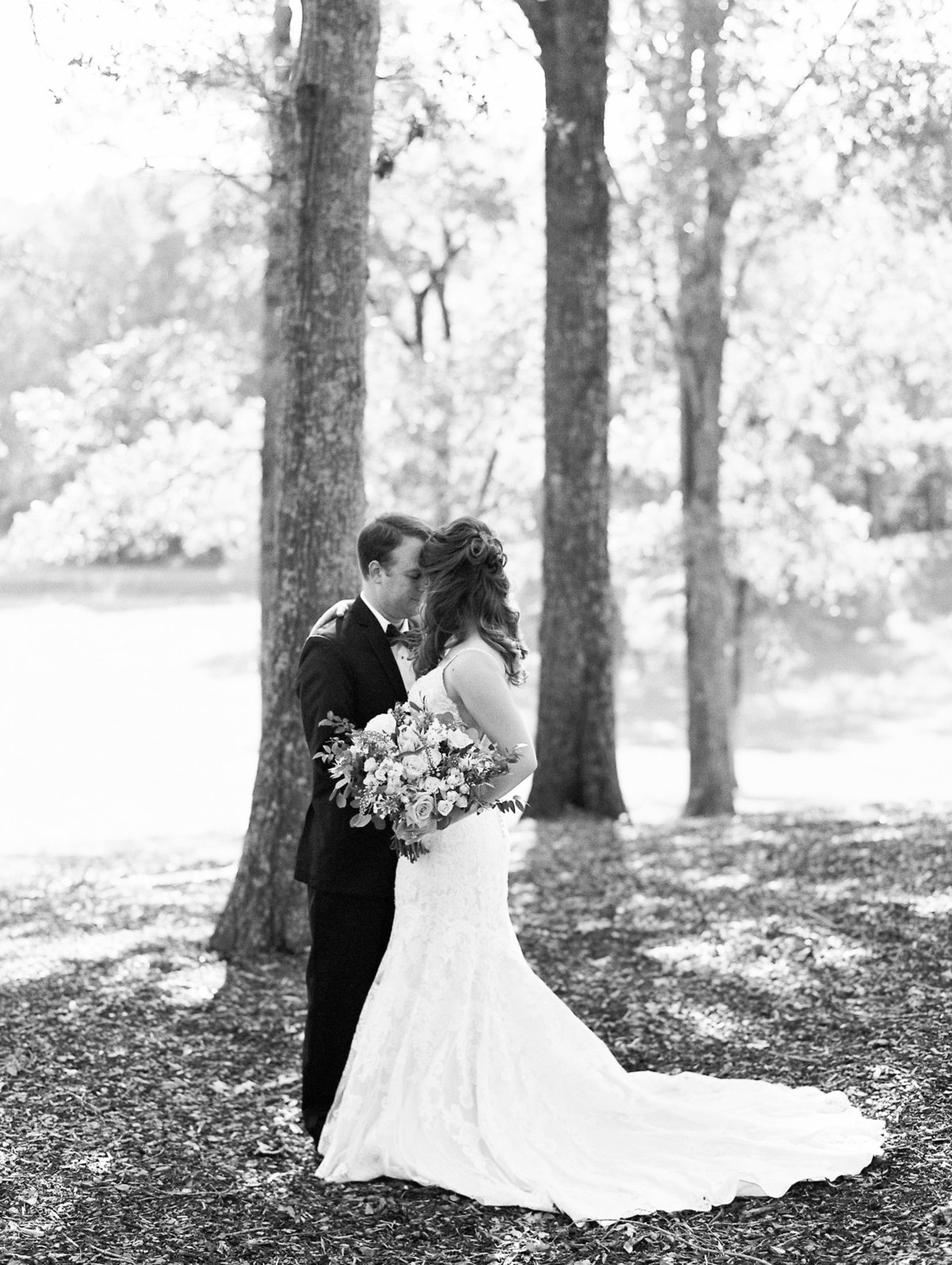 637_Anne & Ryan Wedding_Lindsay Vallas Photog