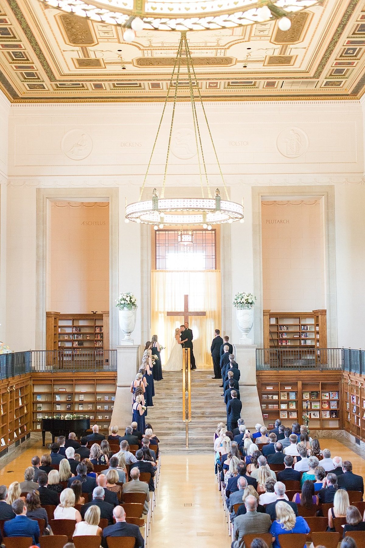Indianapolis Central Library Wedding_0017