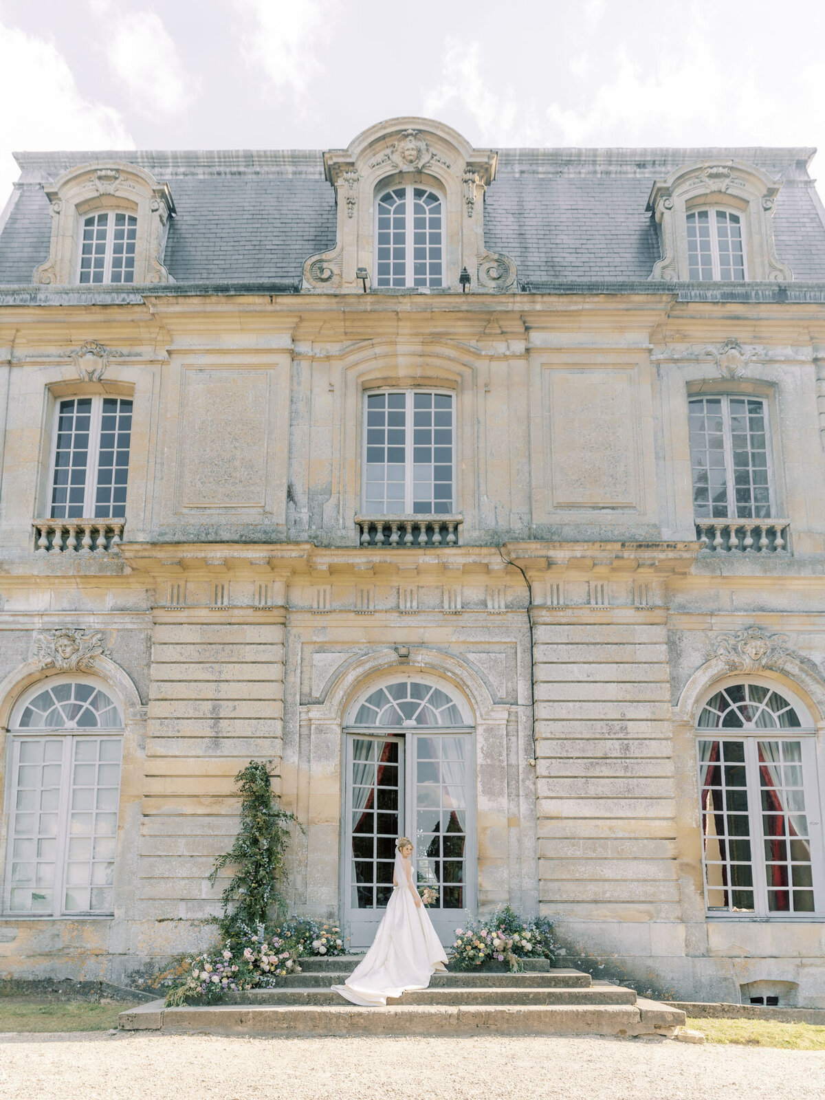 Chateau de Champlatreux Editorial-Purple Florals-Paris-France-Destination Wedding-Samin Photography-2