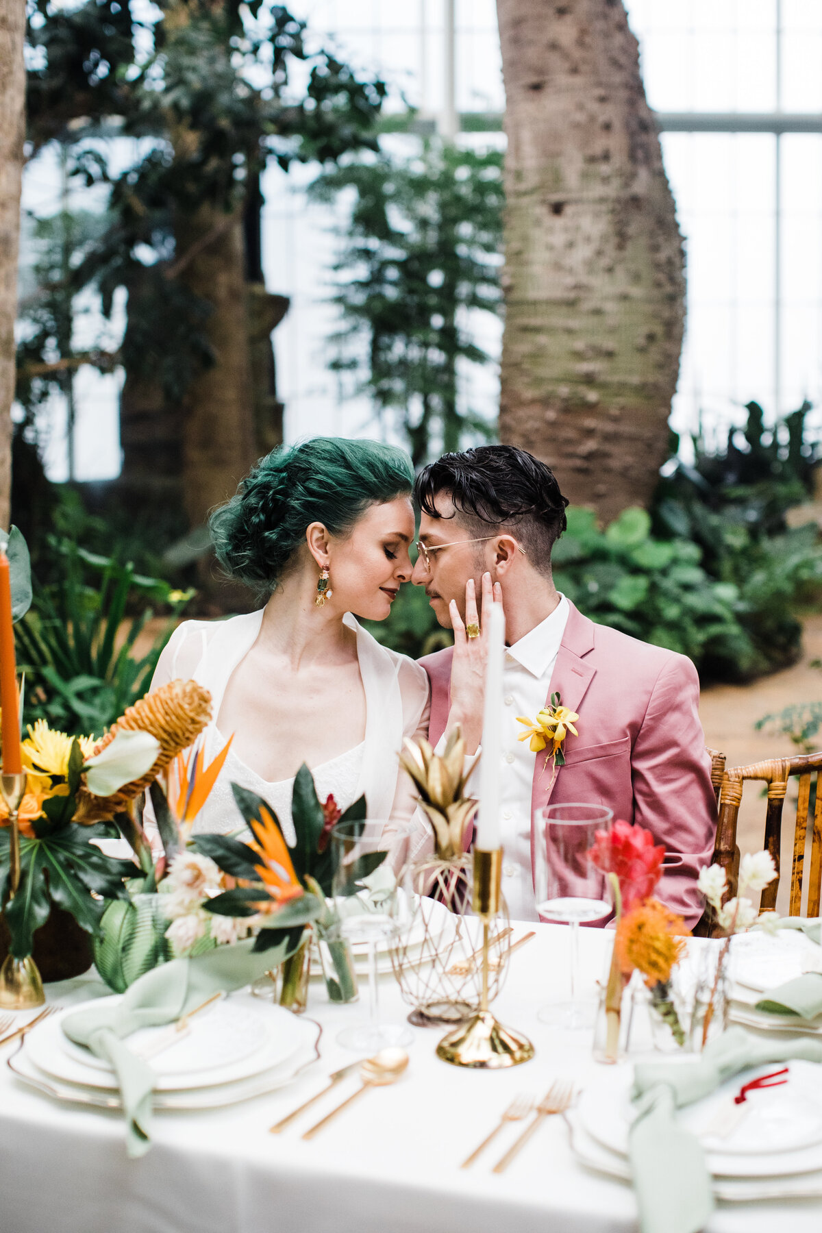 Dallas Aquarium Nimbus Events Wedding Planning Couple Private Moment