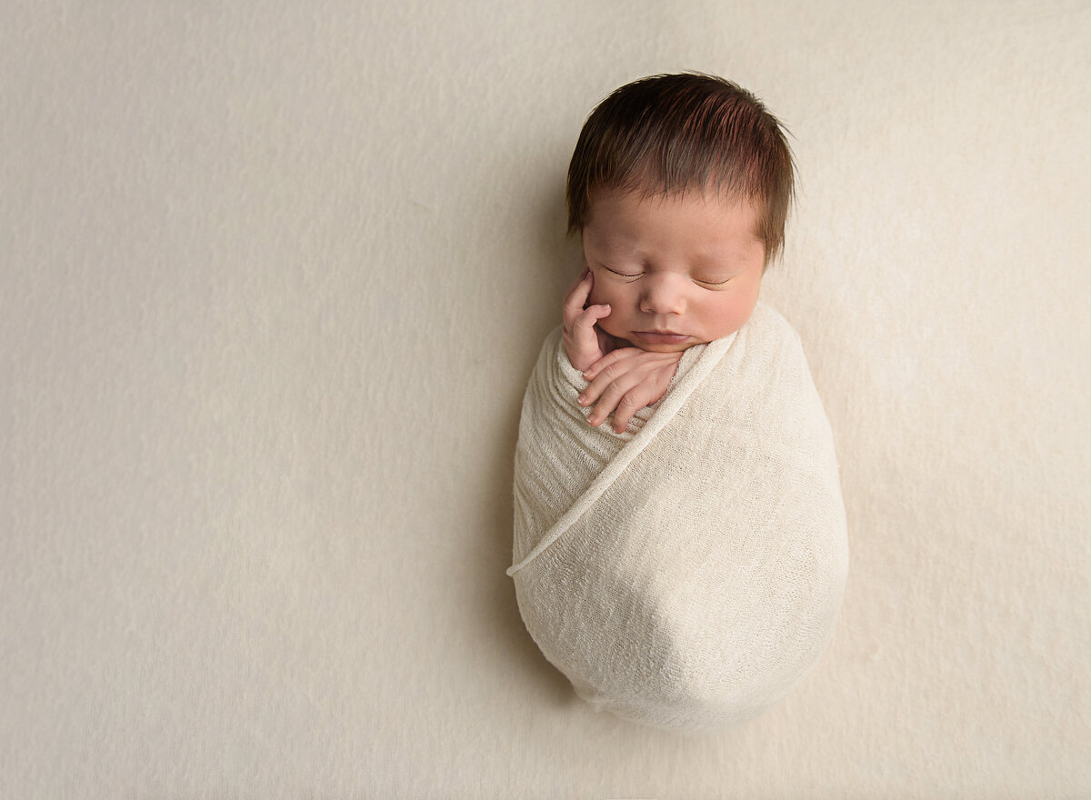 Best-affordable-simplistic-posed-newborn-keller-dfw-baby-newborn-photographerLAN_1869P
