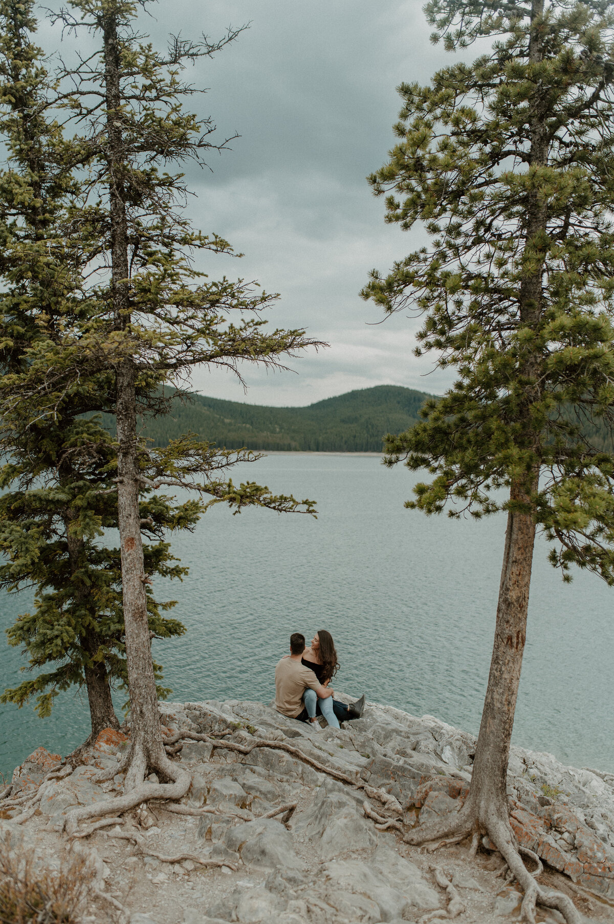 engagement couple in Banff National Park