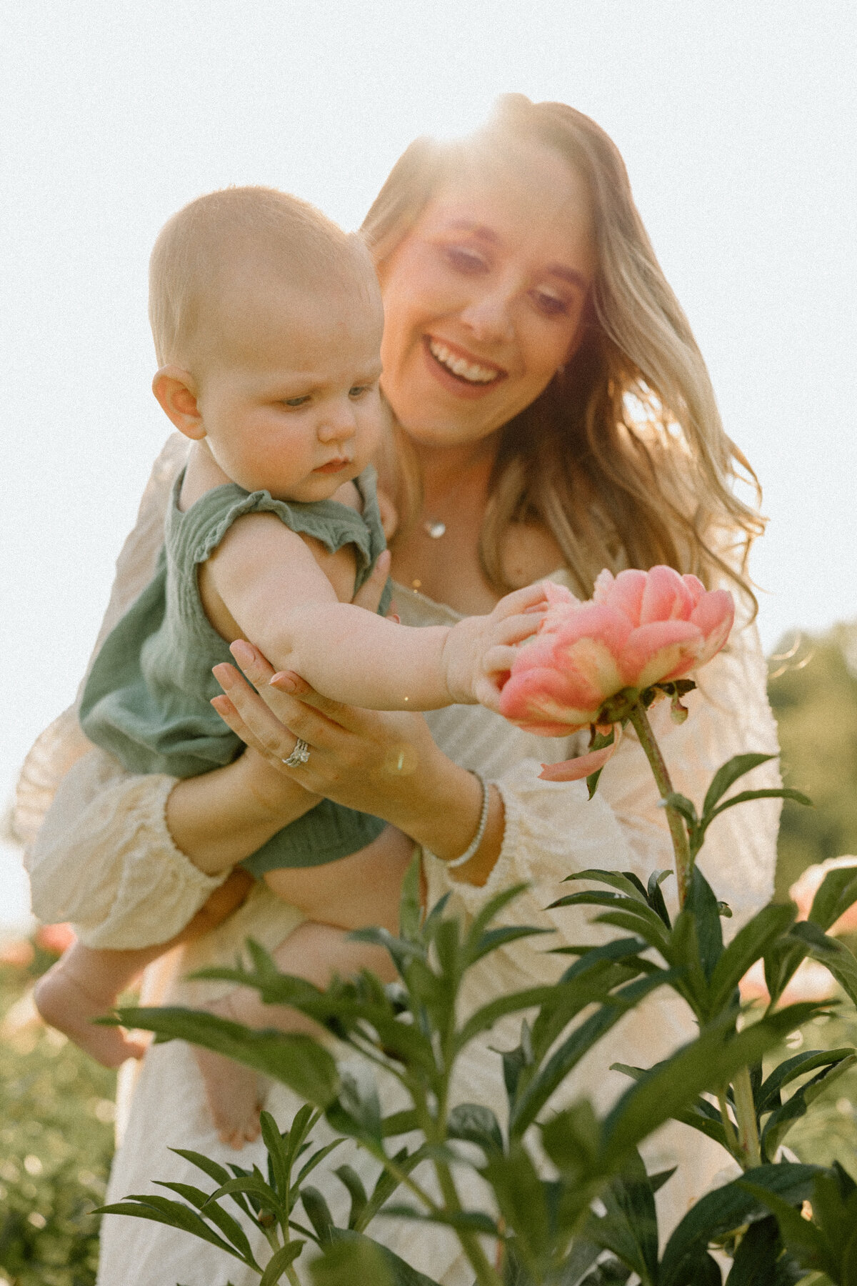 styers-peonies-family-session-cara-marie-photography-23