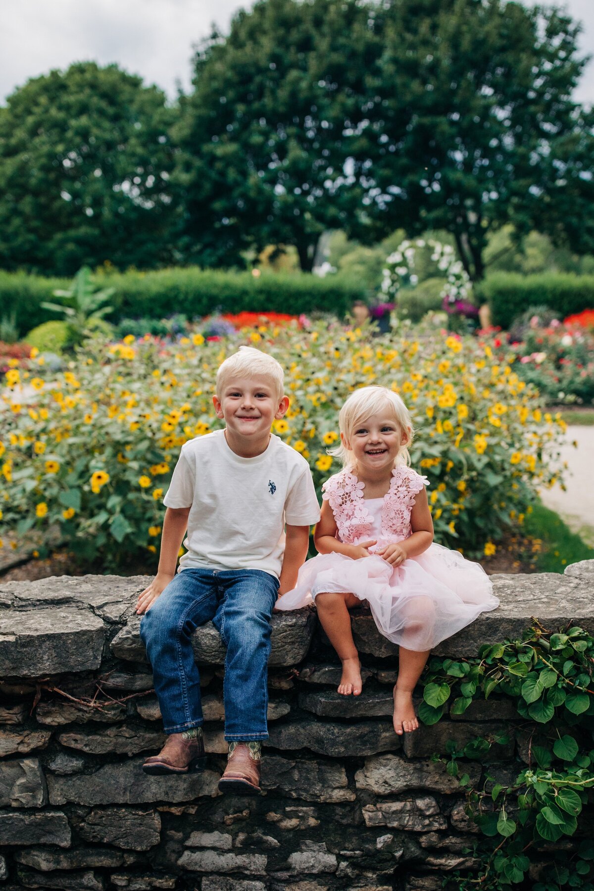 Family-Photos-in-Waukesha-at-Frame-Park6