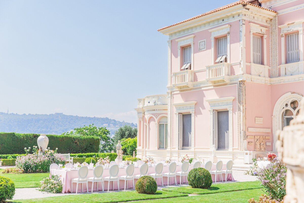 outdoor tablescape at villa ephrussi south of france wedding
