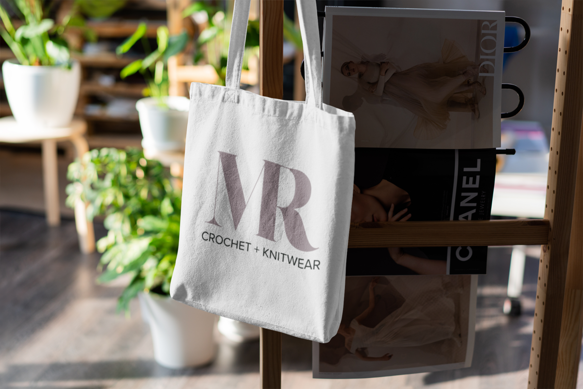 mockup-of-a-tote-bag-with-some-houseplants-in-the-background-3151-el1 (4)