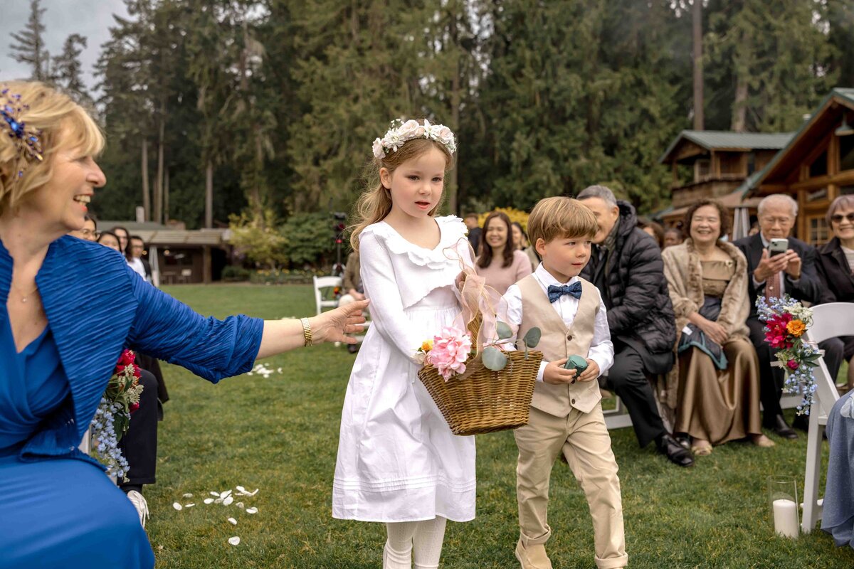 Elona_Shea_Photography_lake_Seattle_washington_kiana_lodge_wedding-65