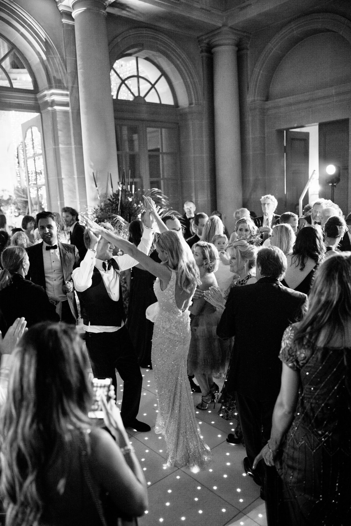 vaux-le-vicomte-luxury-wedding-phototographer-in-paris (21 of 56)