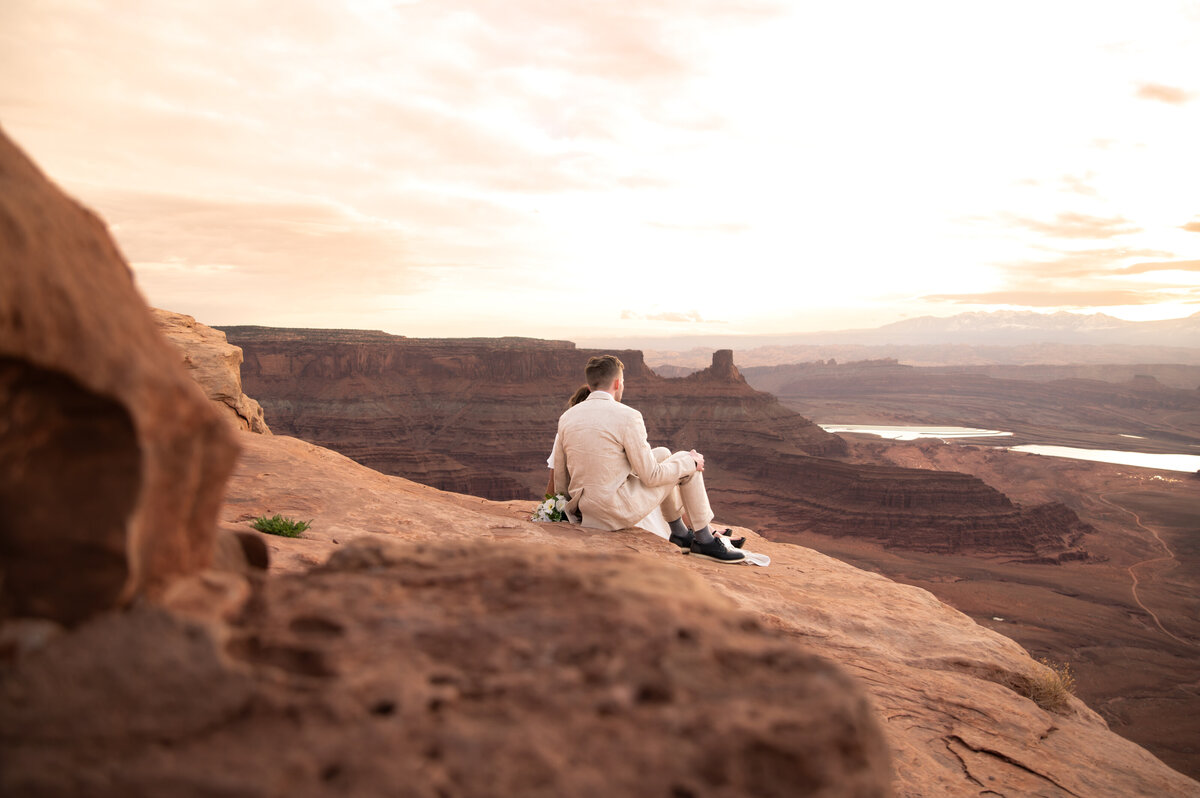 MOAB Utah Dead Horse State Park Elopement and Wedding Photographer