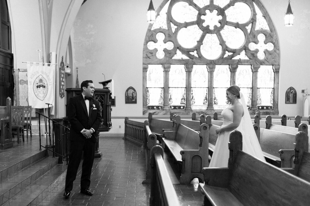 Paige and Tommy Wedding - The Press Room and St. Johns Cathedral - East Tennessee and Destination Wedding Photographer - Alaina René Photography-39