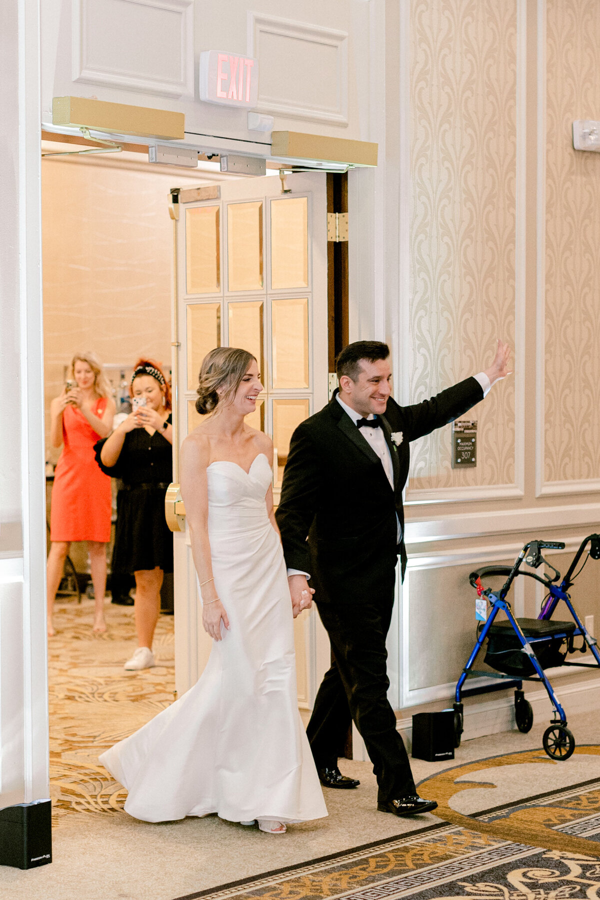 Virginia & Michael's Wedding at the Adolphus Hotel | Dallas Wedding Photographer | Sami Kathryn Photography-192