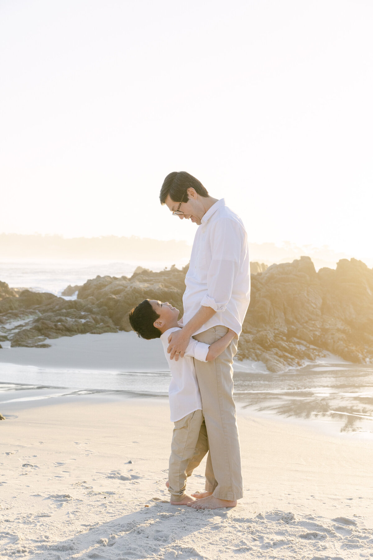 PERRUCCIPHOTO_PEBBLE_BEACH_FAMILY_MATERNITY_SESSION_44