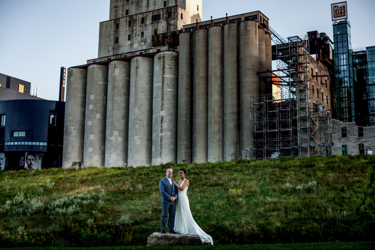 Stone-Arch-Bridge-Minneapolis-Minnesota-Summer-Engagement-Wedding-Andy-Hardman-Photography6