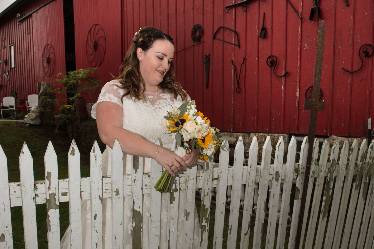tradition photo bride with sunflowers casual wedding