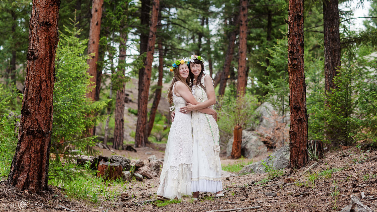 Colorado Lesbian Wedding at Bucksnort Disc Golf in Conifer CO