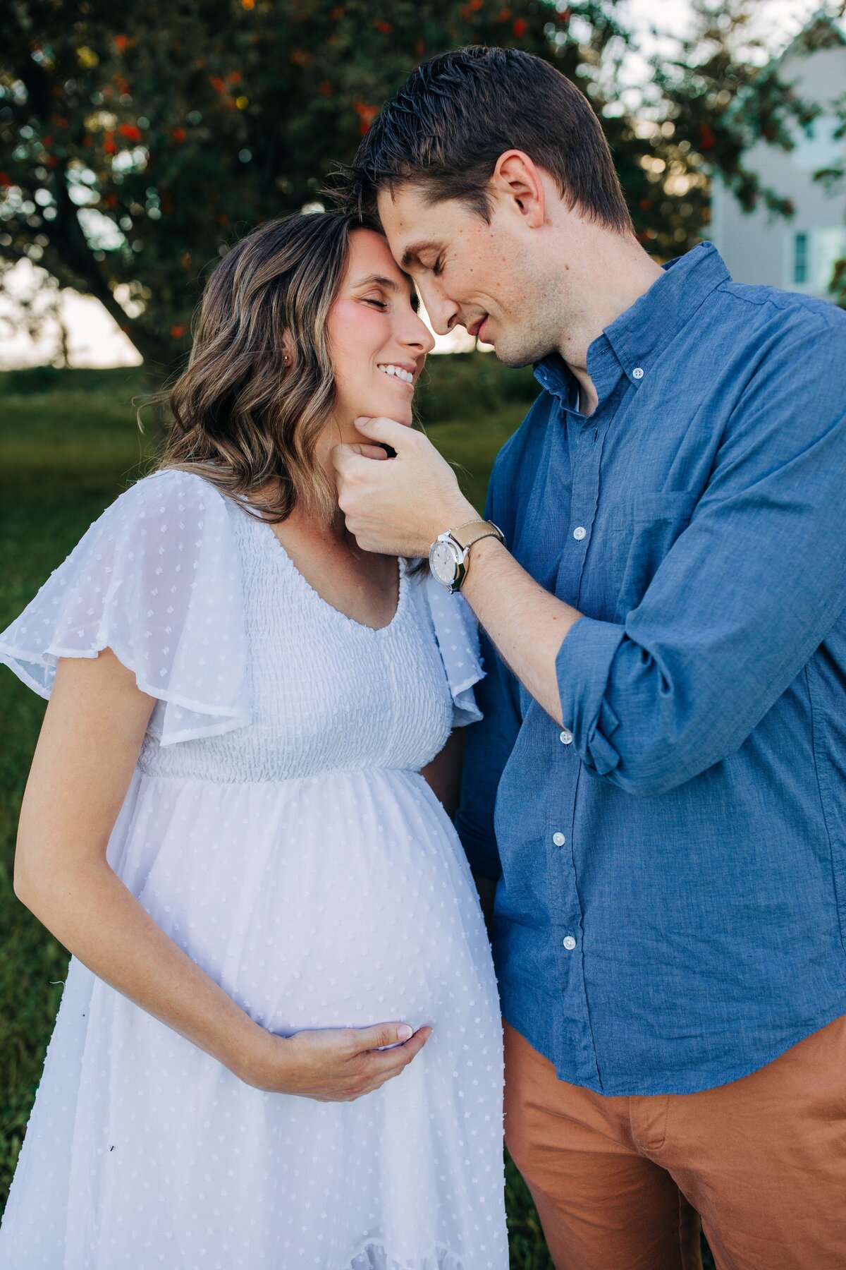 Outdoor-Country-Maternity-Session-MIlwaukee3