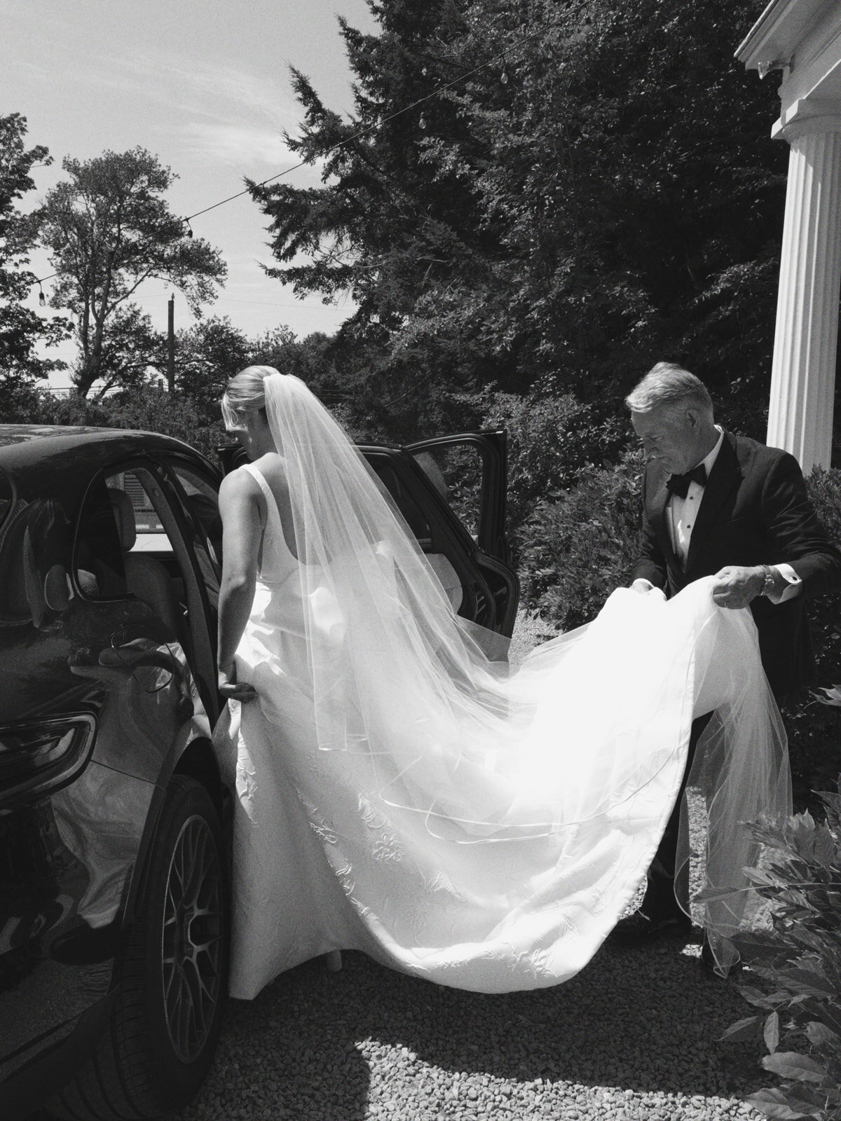 bride-and-father-luxury-stonington-ct-wedding-planner-jen-strunk-events