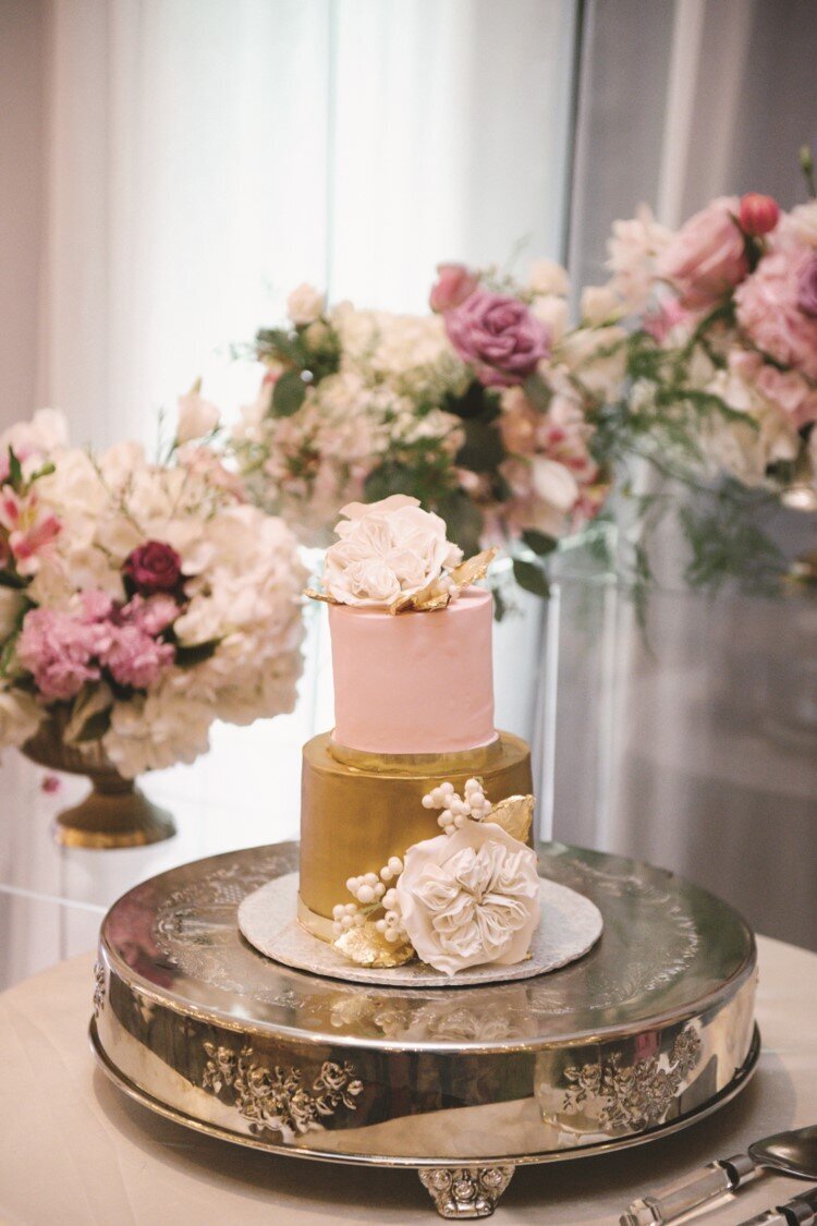 blush-gold-wedding-reception-cake-flowers