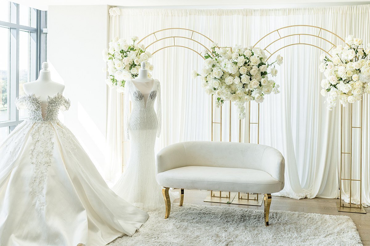 white-gold-bridal-suite