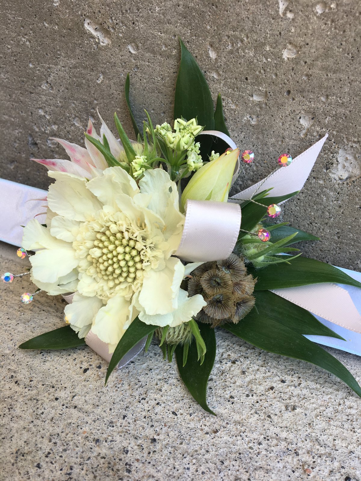 BKC4U WEDDING FLOWERS WHITE PINK PROM WRIST CORSAGE