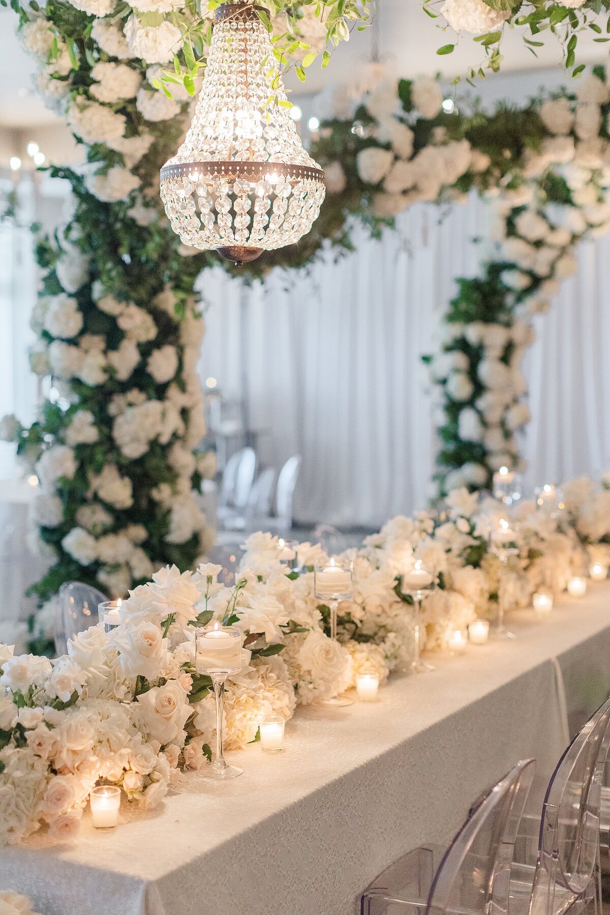 Chic Modern All White Wedding The Beaufort Hotel Brittanie Raquel Events_0037