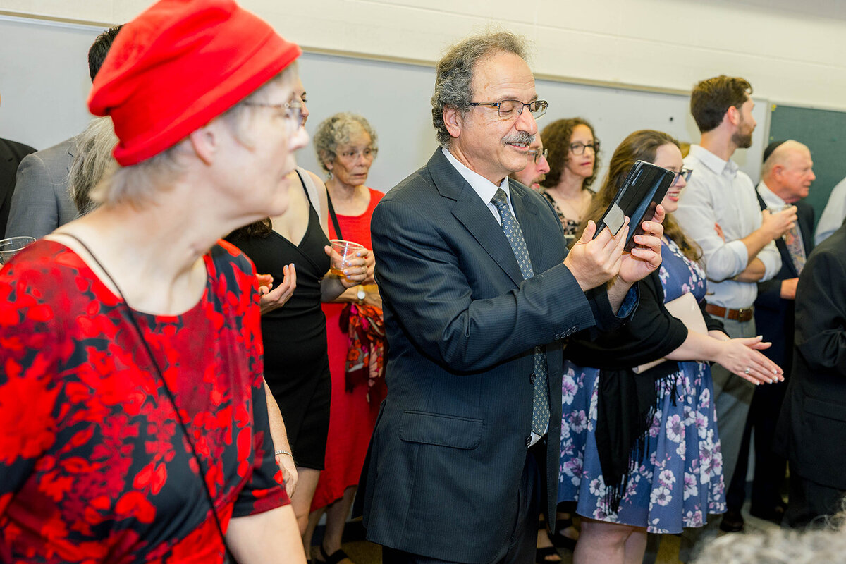 Eliana-Melmed-Photography-Chicago-LosAngeles-Jewish-WeddingPhotography-ElianaSklar-Tisch-00075