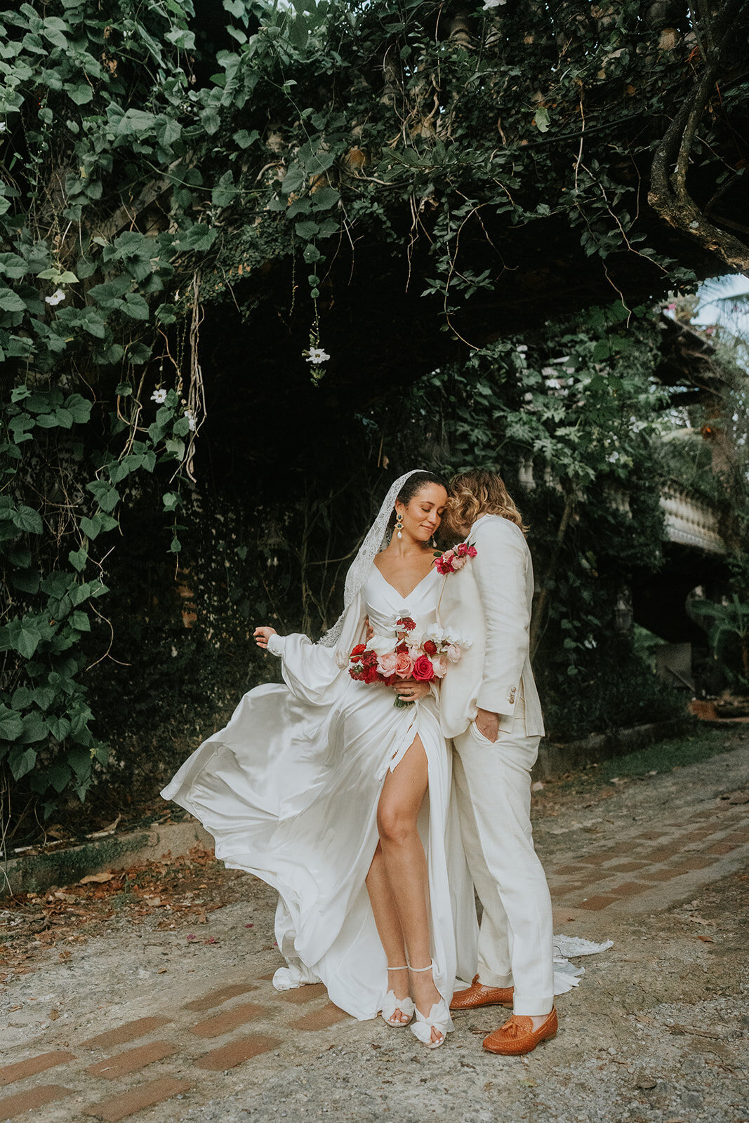 Mike-Sarah-Romantic-Siesta-Alegre-Wedding01599_websize