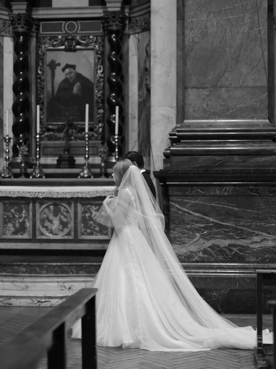 EmmaPilkington_Holly&Antoine-17