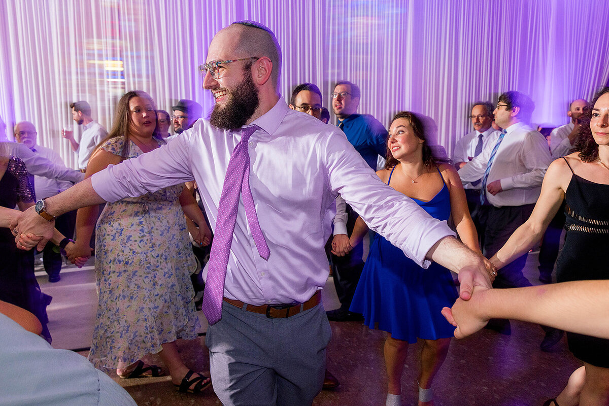Eliana-Melmed-Photography-Chicago-LosAngeles-Jewish-WeddingPhotography-ElianaSklar-Simcha-00063