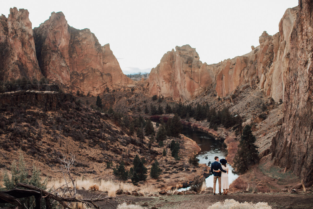TheDeLauras_RALEIGHJENNA_BEND_OREGON_SMITH_ROCK_ENGAGEMENT_278 copy